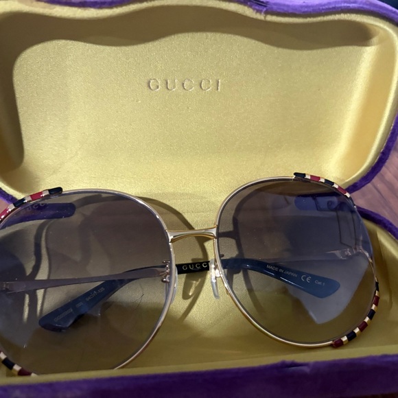 Gucci Gold and Black Sunglasses